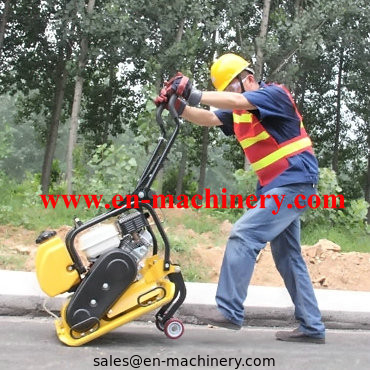 Compactor Walk Behind Robin Engine Concrete Plate Compactor (CD160)